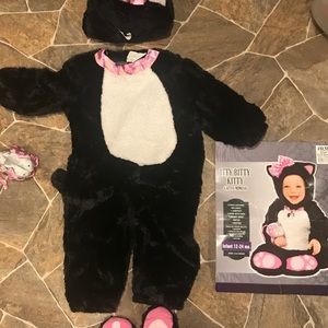 Itty Bitty Kitty costume